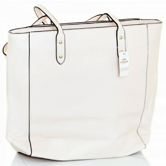 Coach - Picture 2 of 6